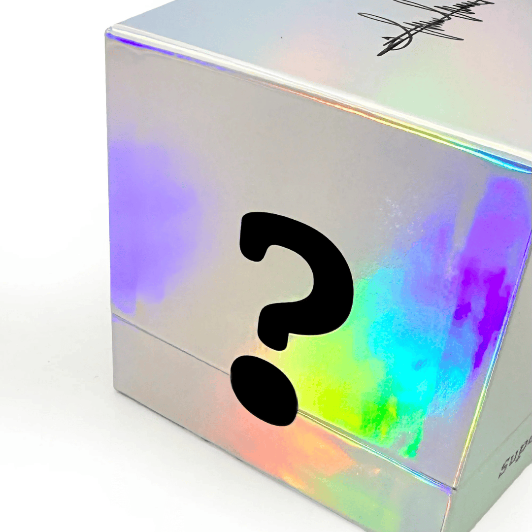 Geschlossene Box des Filippo Sorcinelli Fango e Pesca Extrait de Parfum mit Fragezeichen auf der Vorderseite exklusiver Nischenduft erhältlich bei scent amor