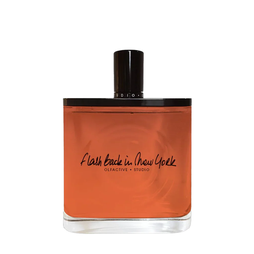 Parfümflakon "Flash Back in New York" von Olfactive Studio mit schwarzem Verschluss und klarer, rechteckiger Flasche.