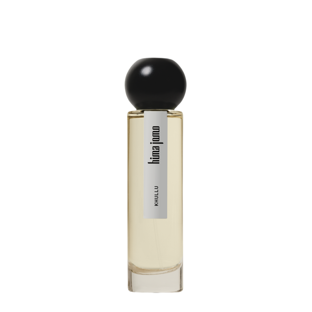 Hima Jomo KHULLU Eau de Parfum, minimalistischer Flakon mit schwarzer Kugel, puristisch und ruhig inszeniert, erhältlich bei scent amor Deinem Fachmann für die besten Nischenparfums