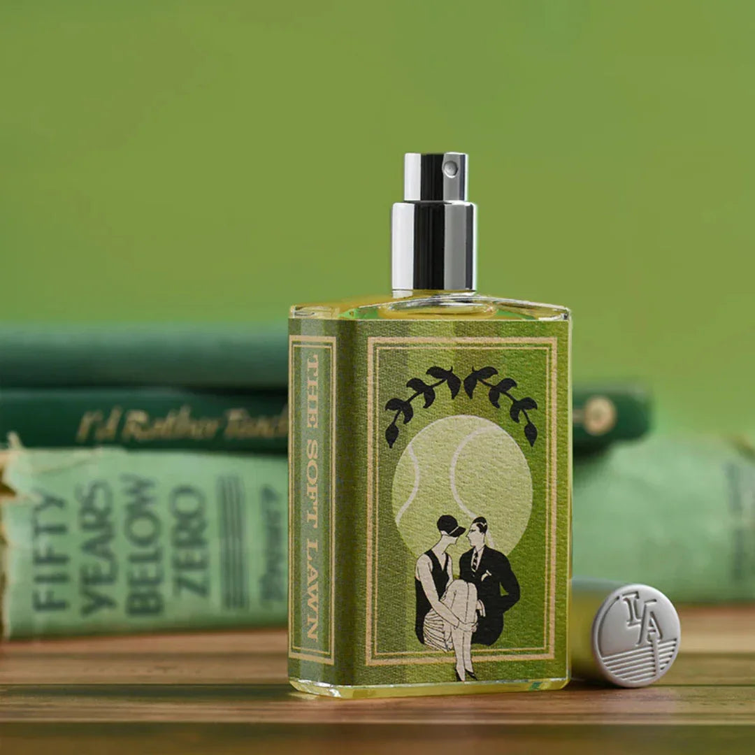 Geöffneter Flakon von Imaginary Authors The Soft Lawn Eau de Parfum – luxuriöser Nischenduft mit grünen, lebendigen Noten bei scent amor entdecken