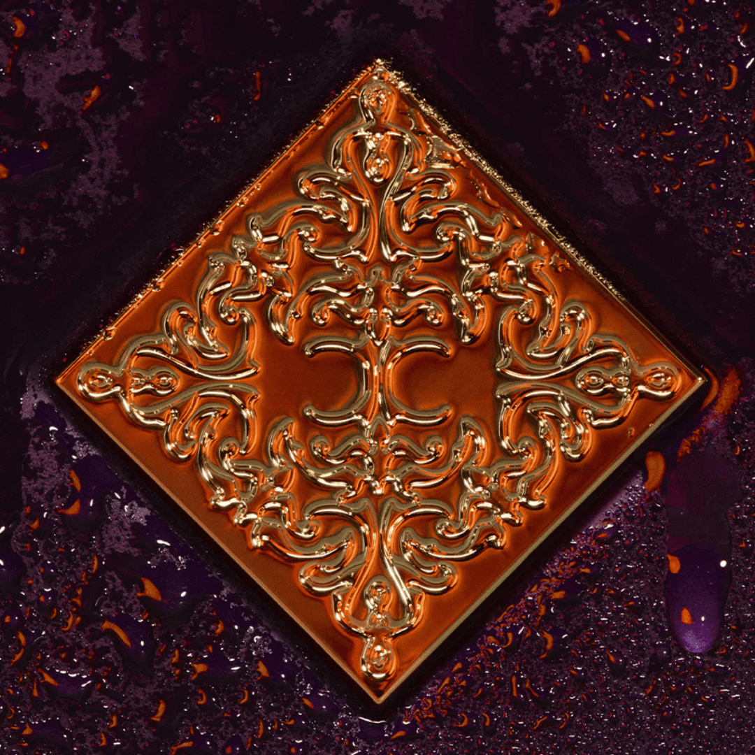 Initio Parfums Privés Can’t Get Enough Extrait de Parfum – Detailaufnahme des goldenen Labels, luxuriöse Akzente und edle Handwerkskunst bei scent amor