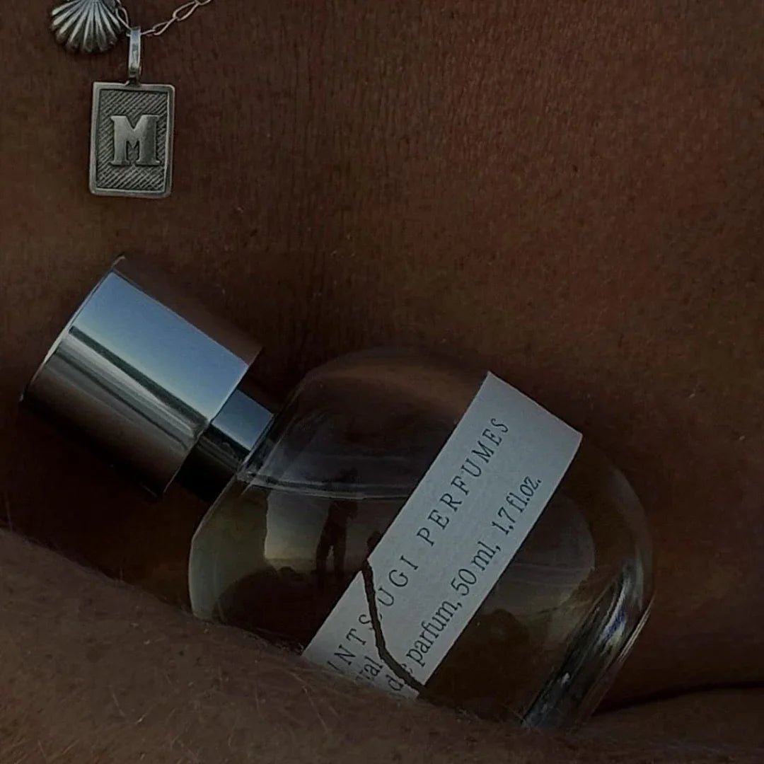 SANTAL von Kintsugi – sinnlich-würziger Duft mit Sandelholz, Leder & Kardamom für stille Stärke