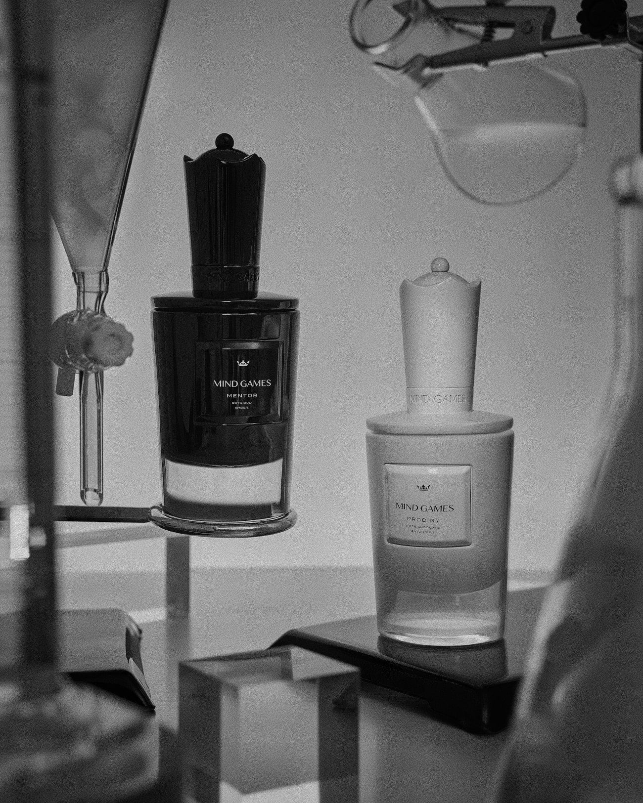 Mind Games Parfums Prodigy und Mentor in einem Labor.