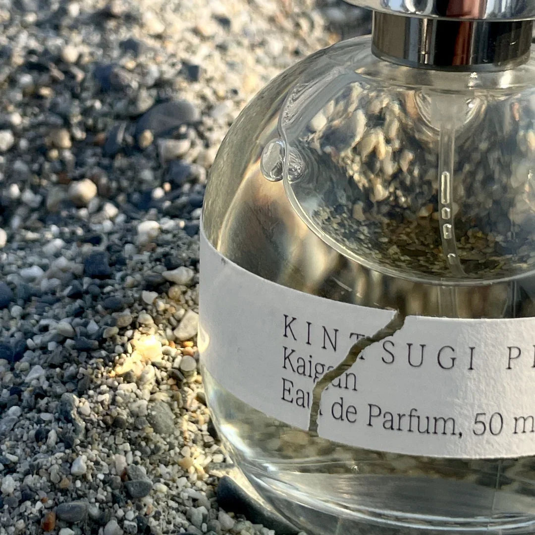 KAIGAN Flakon Detail – maritimer, sinnlicher Nischenduft jetzt online bei scent amor kaufen