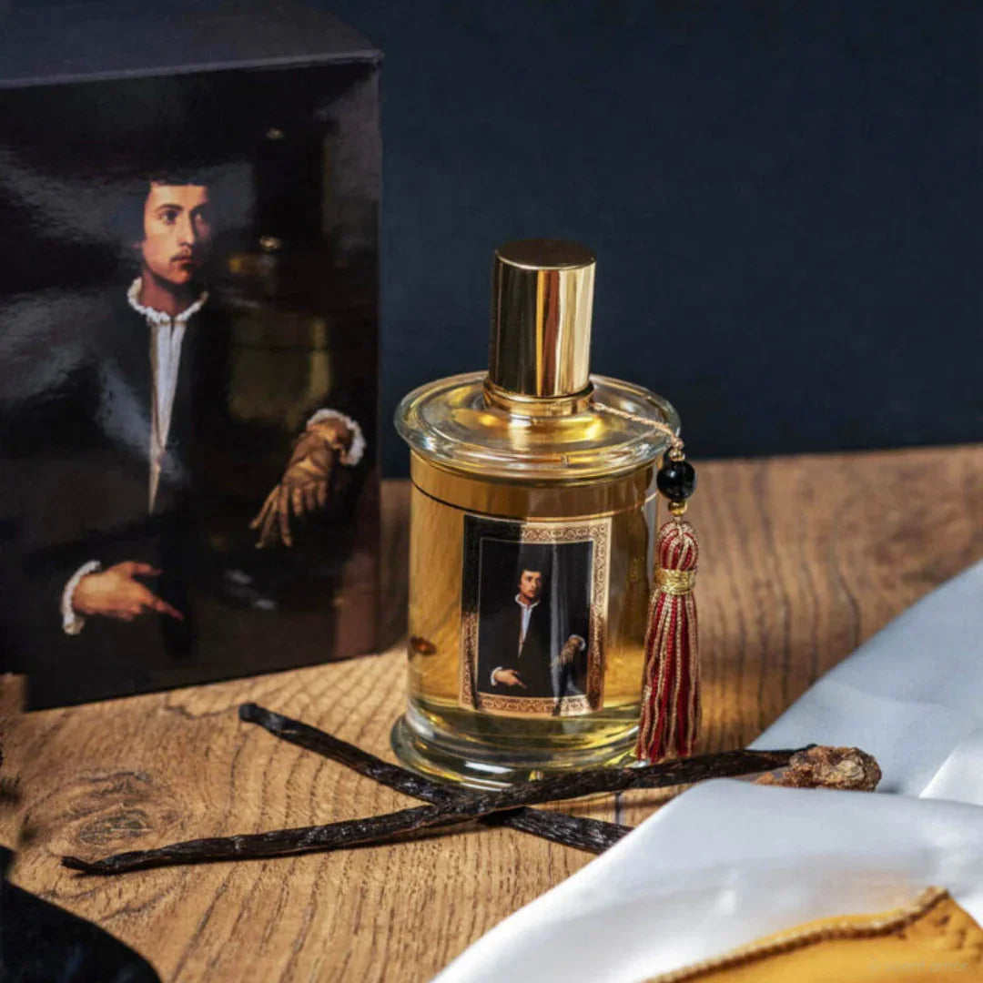 L’HOMME AUX GANTS Eau de Parfum – geheimnisvoller Herrenduft von Parfums MDCI mit Gewürzen, Oud & Vanille bei scent amor erleben