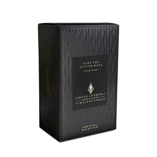 Simone Andreoli Surf the Ginger Wave Parfum Nectar, elegante schwarze Verpackung mit geometrischem Muster und goldenen Details, hochwertige Duftpräsentation, erhältlich bei scent amor.