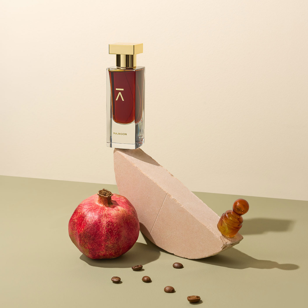 Parfum Flakon MAJNOON von Azman perfumes mit Granatapfel und Kaffeebohnen