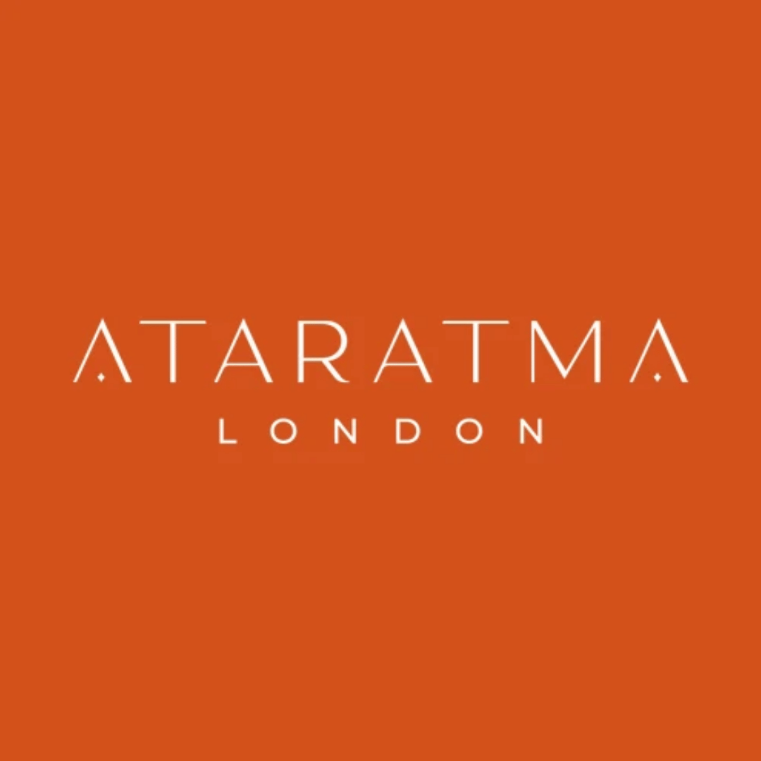 ATARATMA Logo weisse Schrift auf orange Hintergrund bei scent amor