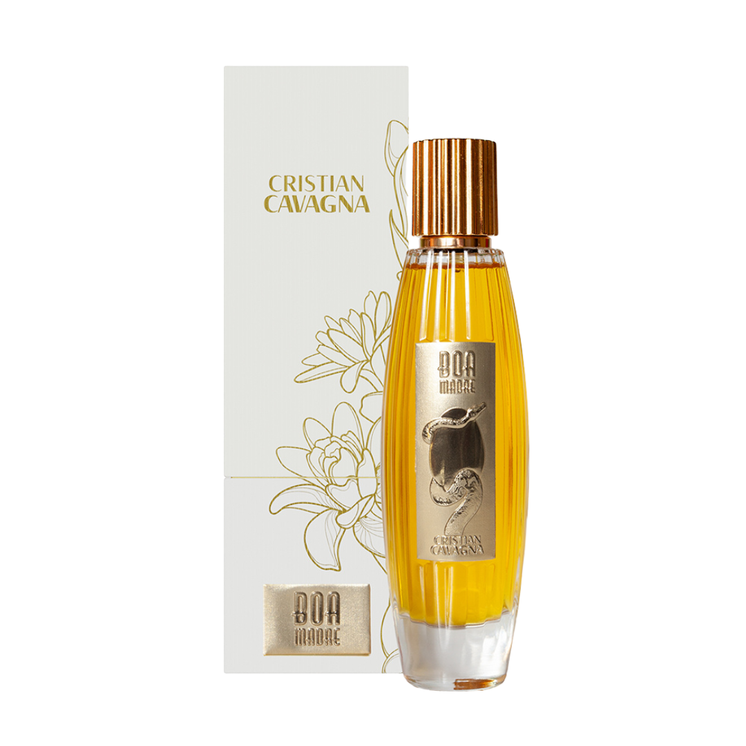 Boa adre Extrait de Parfum von Cristian Cavagna, luxuriös und ausdrucksstark - scent amor präsentiert, Flakon gezeigt neben Verpackung