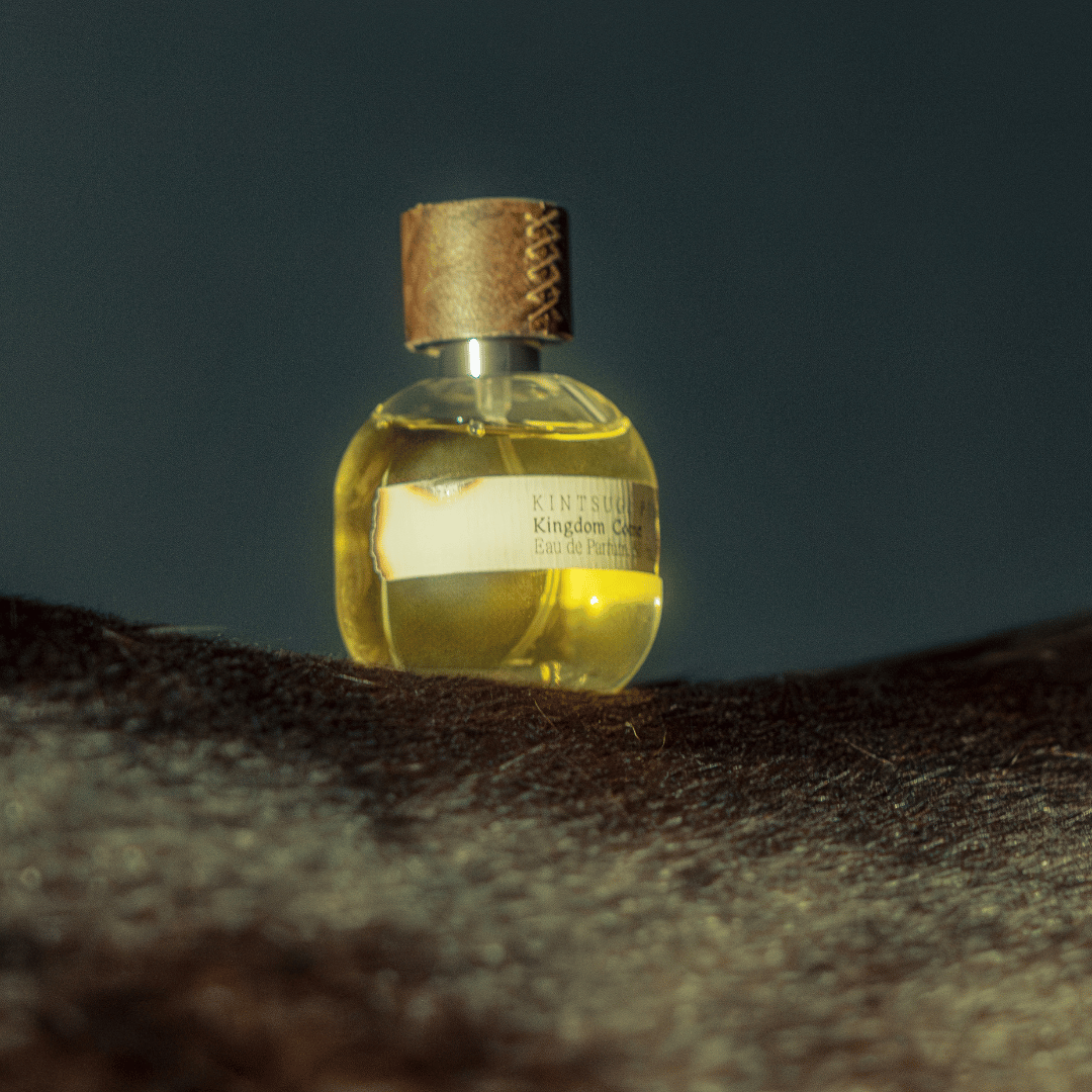 Kintsugi Kingdom Come auf Pferderücken präsentiert von Georg R. Wuchsa der Seele von scent amor
