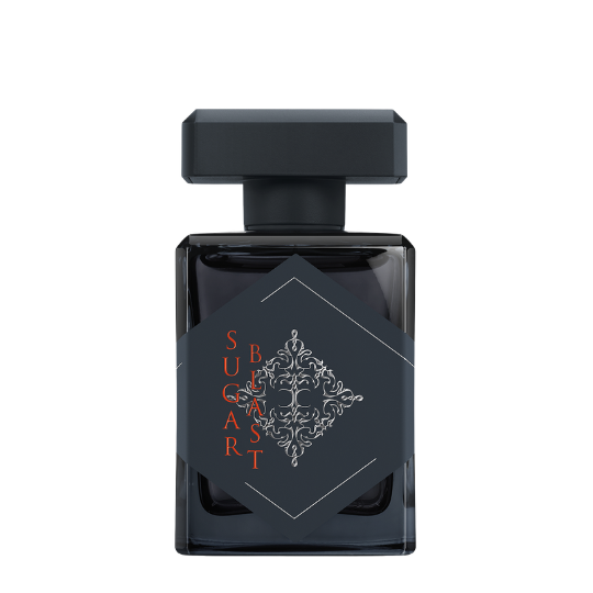 Initio Parfums Privés Sugar Blast Eau de Parfum, dunkler luxuriöser Flakon mit rotem Schriftzug und ornamentalem Emblem, intensiver süßer Nischenduft, erhältlich bei scent amor.