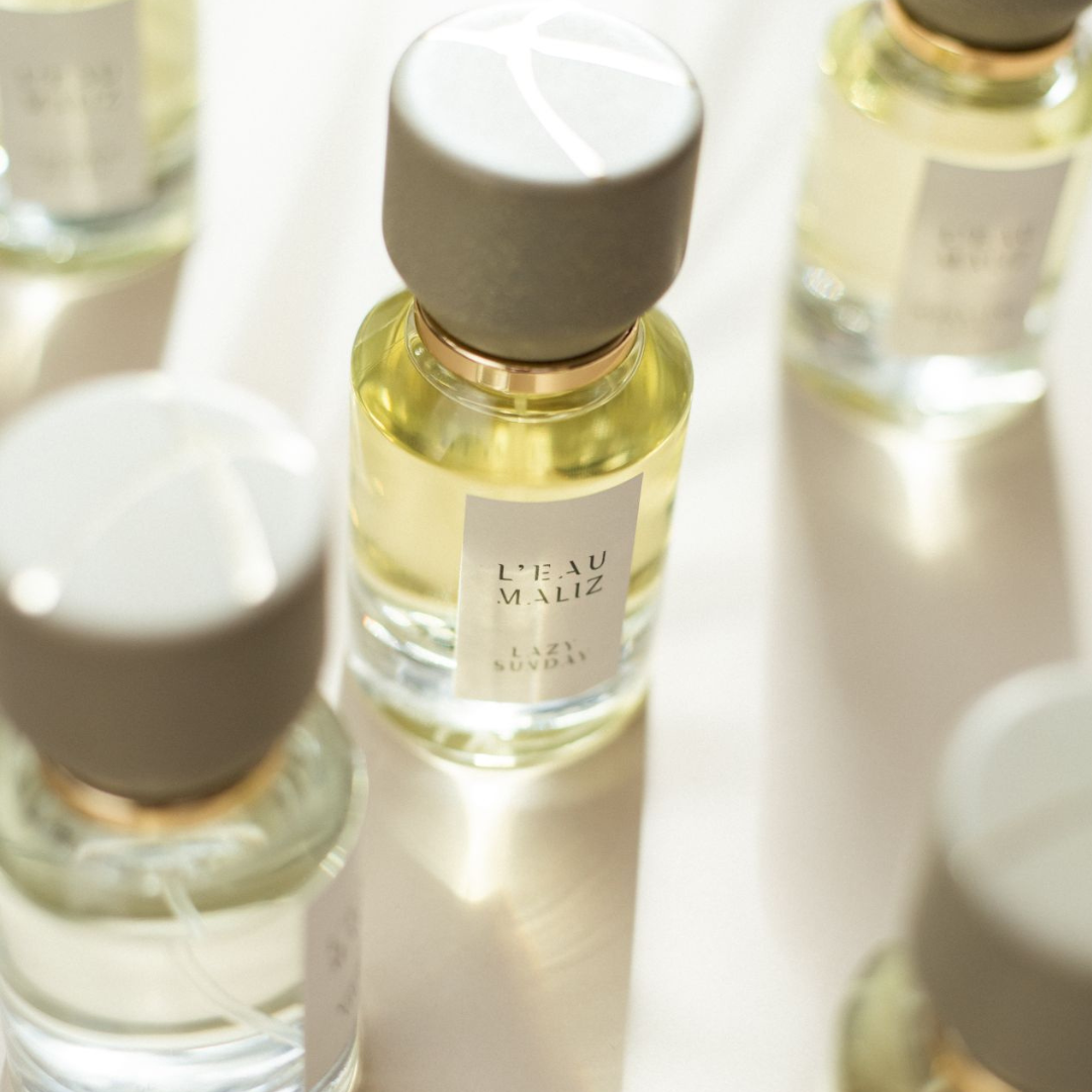 L’Eau Maliz Lazy Sunday Eau de Parfum, sanfte Lichtstimmung und ruhige Duftmood, erhältlich bei scent amor.