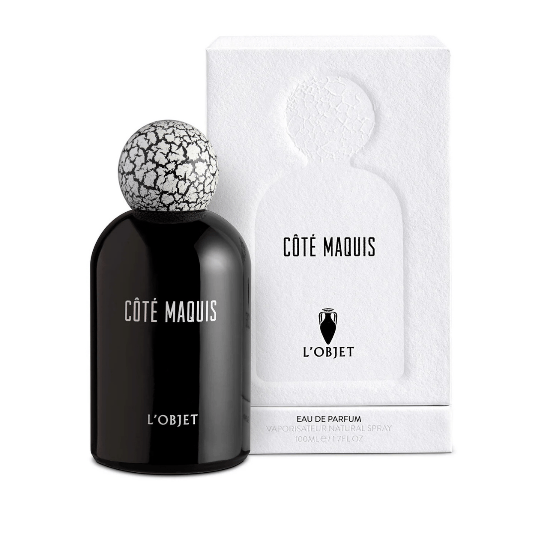 L’Objet Côté Maquis Eau de Parfum, schwarzer Flakon mit weißer Box, vereint moderne Eleganz mit mediterraner Sinnlichkeit, erhältlich bei scent amor.
