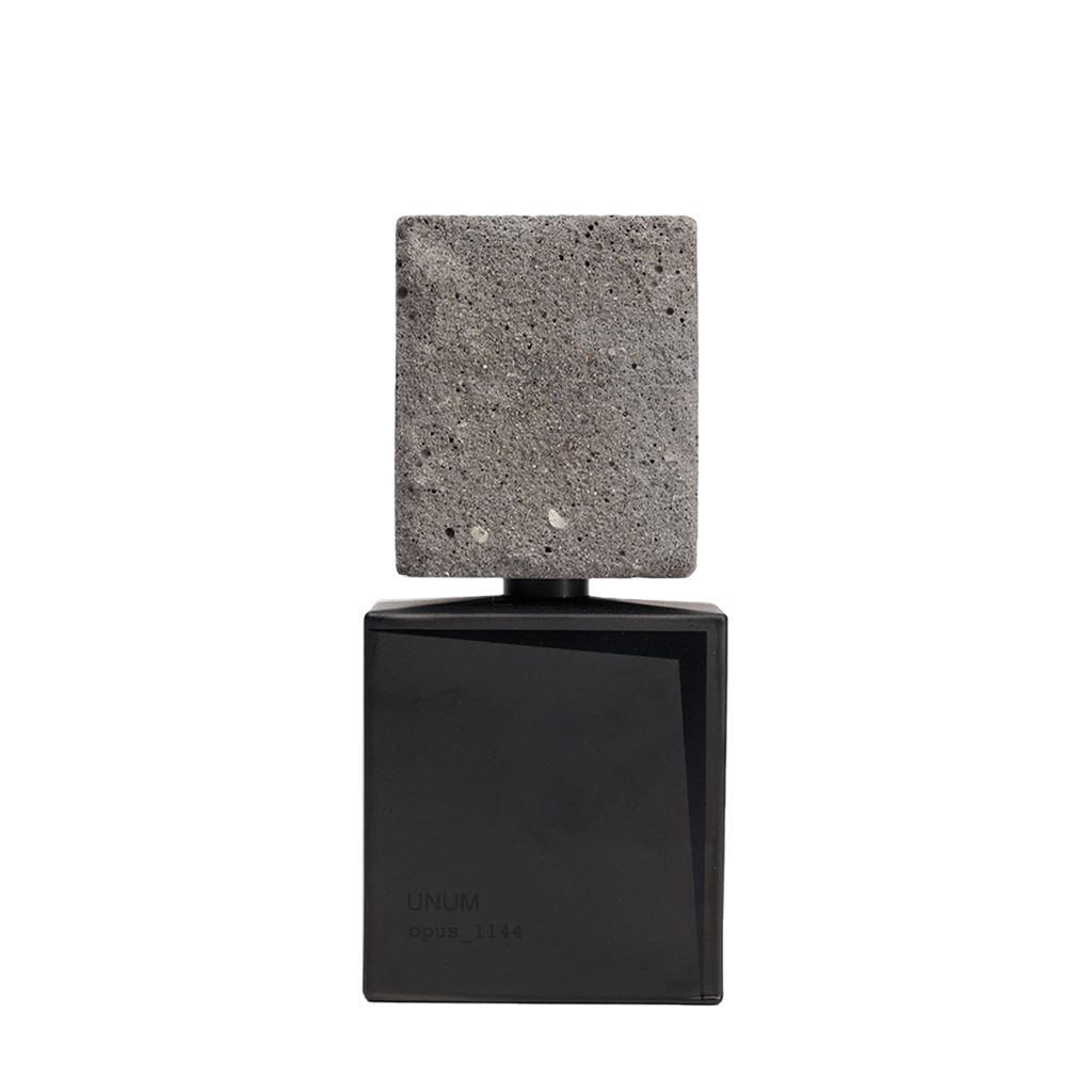 Filippo Sorcinelli UNUM OPUS 1144 Extrait de Parfum Flakon freigestellt frontal scent amor